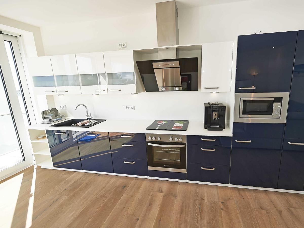 Vogue F652 Wg 15 Mit Sauna, Balkon Und Meerblick *